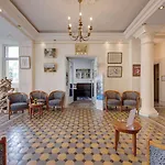 Brit Confort Bagnoles Normandie Hotel 3*