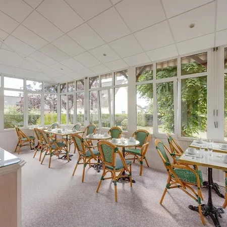 Hotel Nouvel 3*