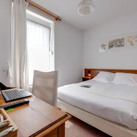 Szálloda Brit Confort Bagnoles Normandie 3*