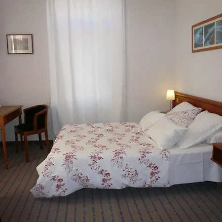 Brit Confort Bagnoles Normandie Szálloda Bagnoles de l'Orne Normandie