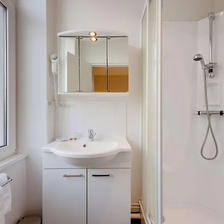 Brit Confort Bagnoles Normandie Szálloda