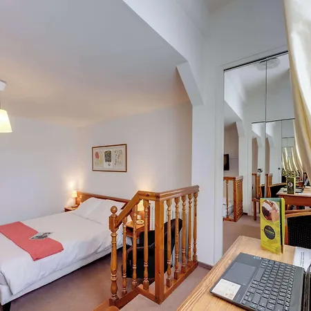 Brit Confort Bagnoles Normandie Szálloda