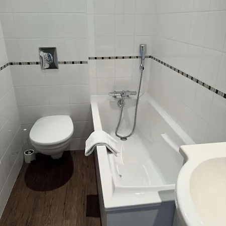 Brit Confort Bagnoles Normandie Szálloda