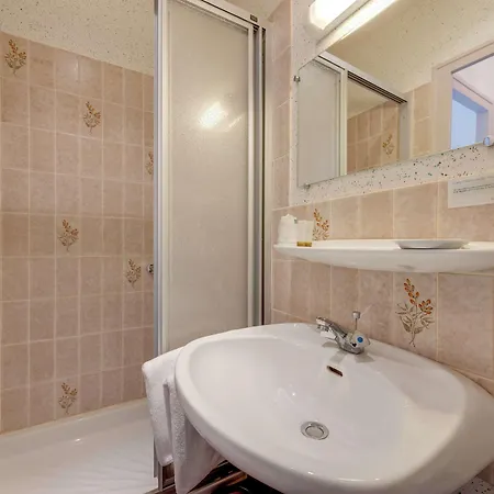 Brit Confort Bagnoles Normandie Szálloda