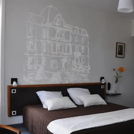 努维尔酒店 Bagnoles de l'Orne Normandie