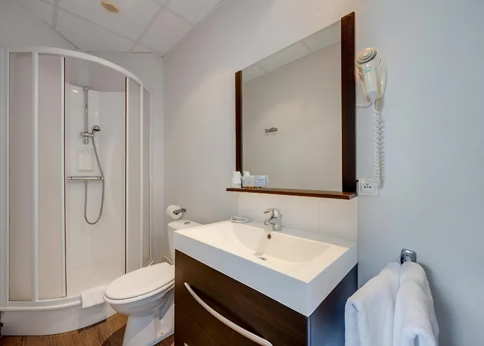 Brit Confort Bagnoles Normandie Hotel 3*