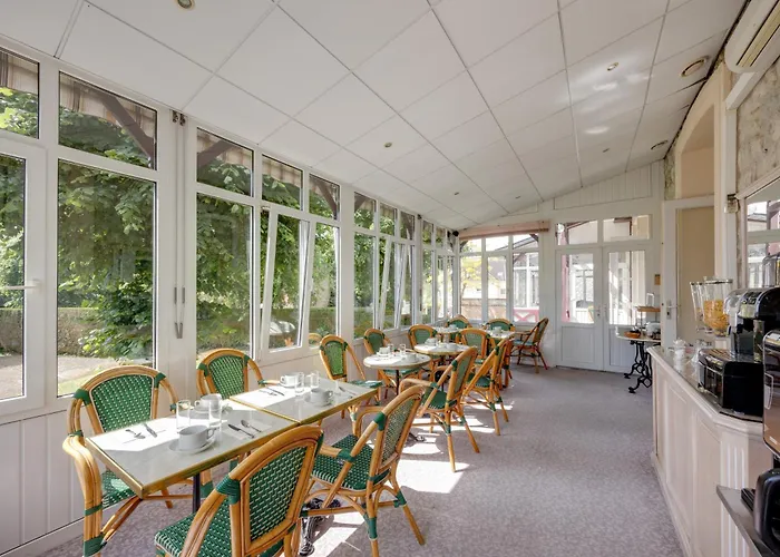 Brit Confort Bagnoles Normandie Hotel 3*