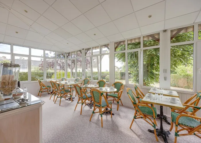 Hotel Brit Confort Bagnoles Normandie 3*