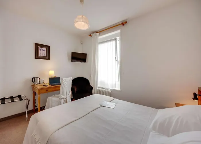 Hotel Brit Confort Bagnoles Normandie 3*