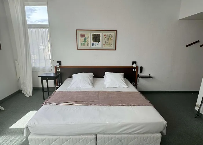 Brit Confort Bagnoles Normandie Hotel