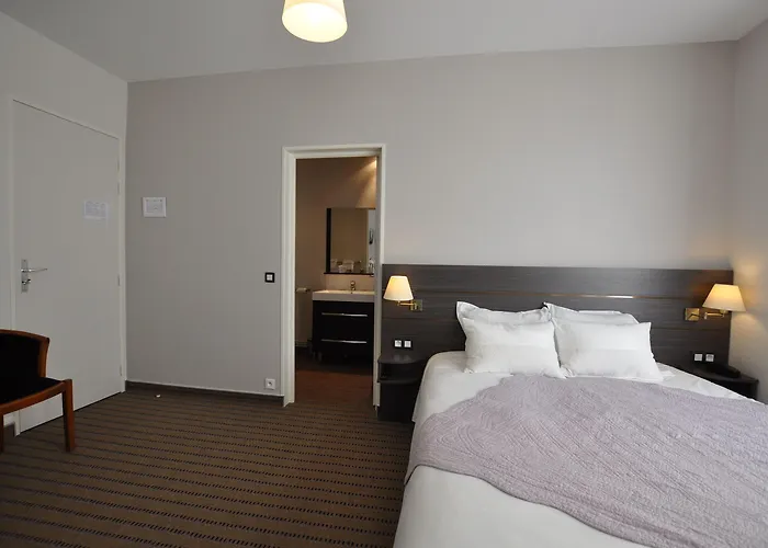 Brit Confort Bagnoles Normandie Hotel 3*