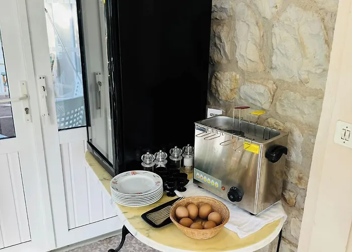 Отель Brit Confort Bagnoles Normandie